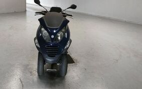 PIAGGIO MP3 250 RL M472