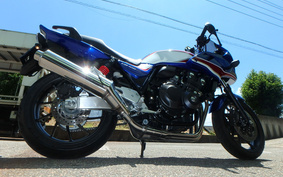 HONDA CB400 SUPER BOLDOR 2022 NC42