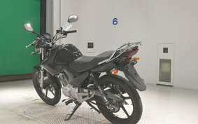 YAMAHA YBR125 RE05