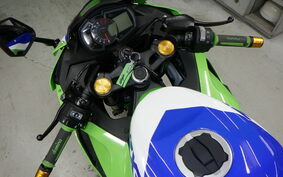 KAWASAKI ZX-25R ZX250E