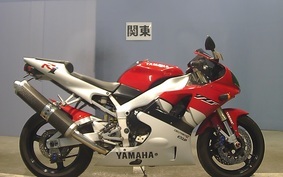 YAMAHA YZF-R1 1999 RN01