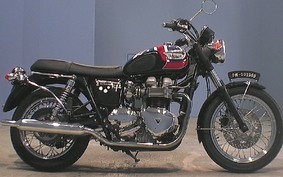 TRIUMPH BONNEVILLE T100 2006 J9052G