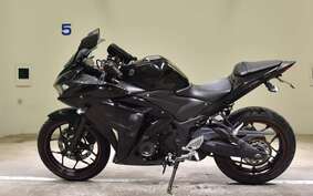 YAMAHA YZF-R25 RG10J