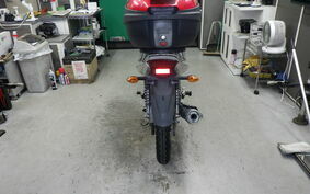 YAMAHA YBR125 RE05