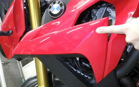 BMW S1000R 2014 0D02