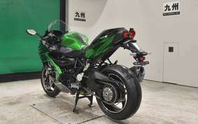 KAWASAKI NINJA H2 SX SE 2023 ZXT02P