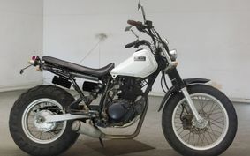 YAMAHA TW225 DG09J