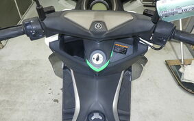 YAMAHA N-MAX SE86J