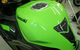 KAWASAKI ZX-25R ZX250E