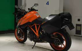 KTM 1290 SUPER DUKE GT 2022