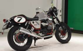 MOTO GUZZI V7 RACER 2015