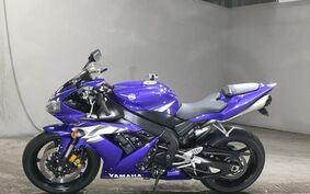 YAMAHA YZF-R1 2004 RN13