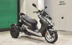 YAMAHA S-MAX TRIKE SG27