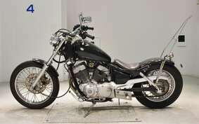 YAMAHA VIRAGO 250 3DM