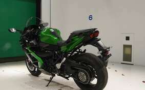 KAWASAKI NINJA H2 SX 2024 ZXT02P