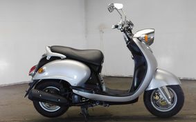 YAMAHA VINO 125 SE24