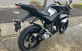 YAMAHA YZF-R125 RE06