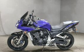 YAMAHA FZ FAZER FEATHER 2003 RN06