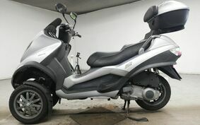 PIAGGIO MP3 250 RL M472