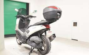 YAMAHA N-MAX SE86J