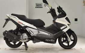 APRILIA SR MAX 125