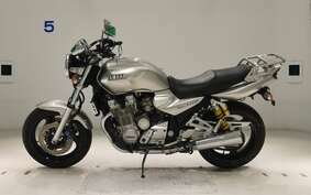 YAMAHA XJR1300 2002 RP03J