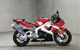 YAMAHA YZF-R1 2000 RN04