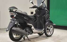 YAMAHA TRICITY 125 SE82J