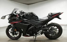 YAMAHA YZF-R25 RG10J