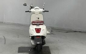 VESPA PRIMAVERA 125 M8212