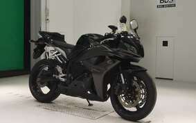 HONDA CBR600RR GEN 3 PC40