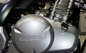 SUZUKI GSR250