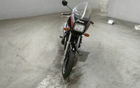 YAMAHA XJ750 E 1983 29R