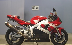 YAMAHA YZF-R1 2000 RN04