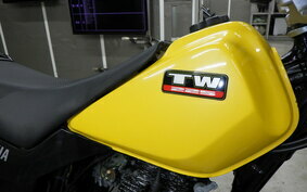 YAMAHA TW225 DG09J