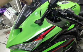 KAWASAKI ZX-25R ZX250E