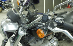 HARLEY XL883LI 2011