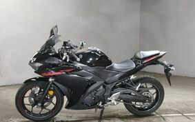 YAMAHA YZF-R3 2015 RH07J