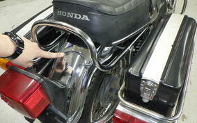 HONDA CM250T MC04