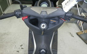 YAMAHA N-MAX SE86J