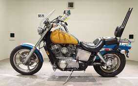 HONDA SHADOW 1100 1993 SC18