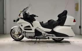 HONDA GL 1800 GOLD WING 2012 SC68