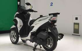 YAMAHA TRICITY 125 SE82J