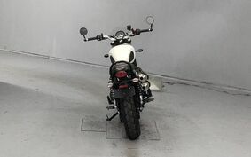 TRIUMPH STREET SCRAMBLER 2019 AD78GD