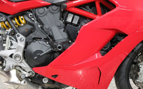 DUCATI SUPERSPORT S 2017 VA01J