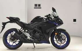 YAMAHA YZF-R25 A RG10J