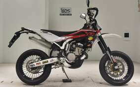 HUSQVARNA SM250R