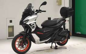 APRILIA SR GT200