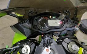 KAWASAKI NINJA 1000 2011 ZXT00G