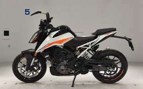 KTM 390 DUKE 2023